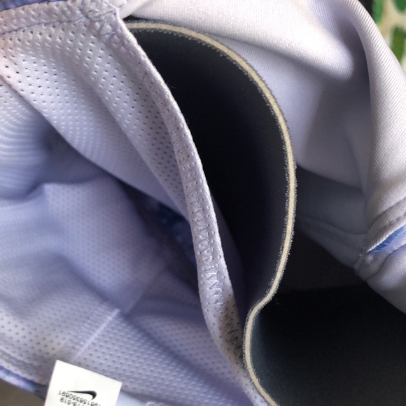 NIKE (L) Training Br - Picture 9 of 12